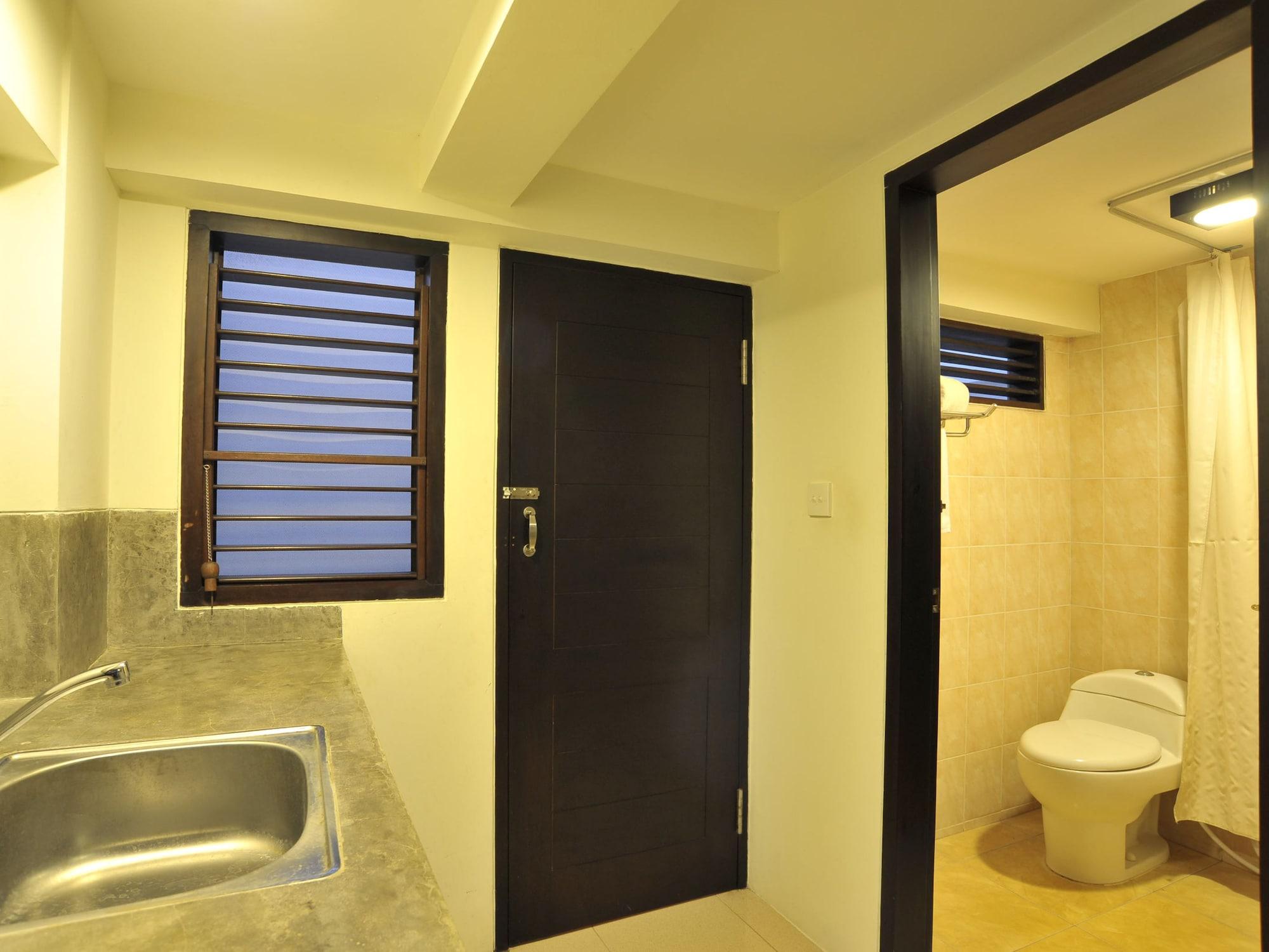 Ganga Hotel & Apartment Denpasar Exterior foto