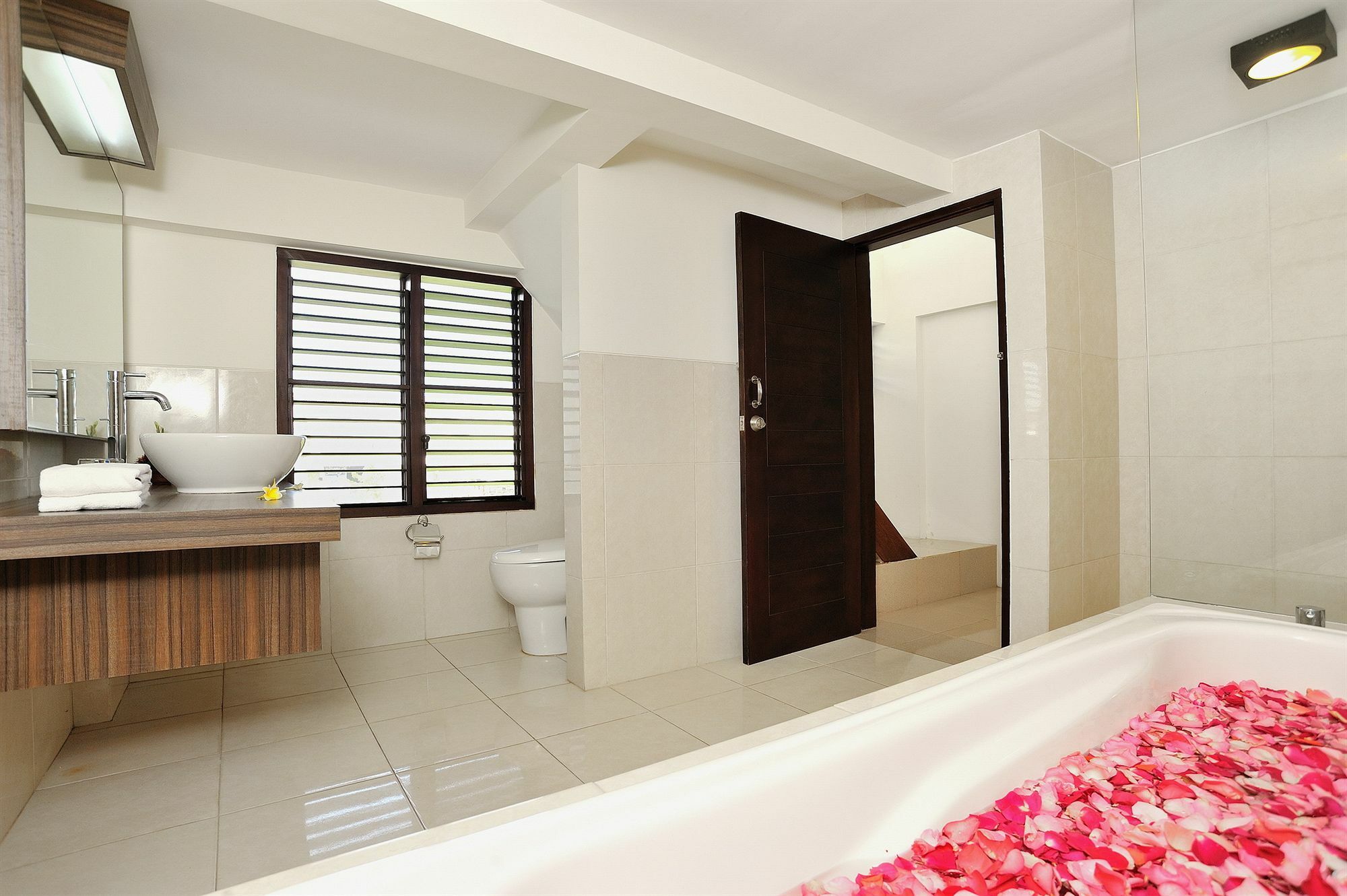 Ganga Hotel & Apartment Denpasar Exterior foto